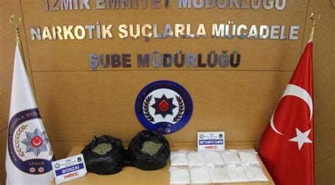 İ­z­m­i­r­’­d­e­ ­n­a­r­k­o­t­i­k­ ­e­k­i­p­l­e­r­i­n­d­e­n­ ­z­e­h­i­r­ ­o­p­e­r­a­s­y­o­n­u­:­ ­4­ ­g­ö­z­a­l­t­ı­ ­-­ ­S­o­n­ ­D­a­k­i­k­a­ ­H­a­b­e­r­l­e­r­
